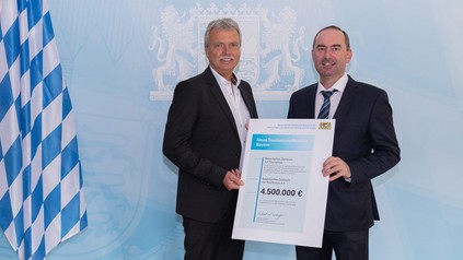 Hubert Aiwanger und Prof. Dr. Alfred Bauer