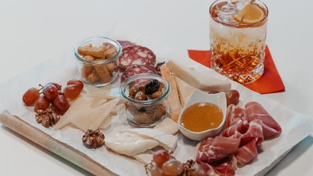 Italienische Snacks, Kaffee und Drinks