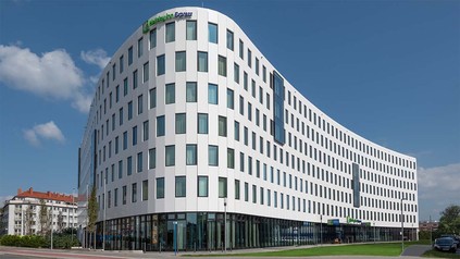 Außenansicht des Holiday Inn Express in Düsseldorf