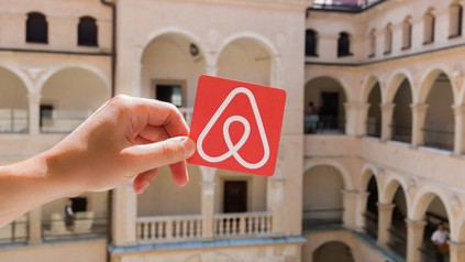 Das Logo von Airbnb
