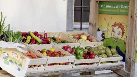 Bio-Produkte in Auslagen