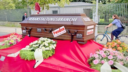 Demonstration in Berlin des Bündnisses #AlarmstufeRot