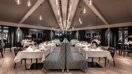 Blick in das Steigenberger Hotel Treudelberg in Hamburg