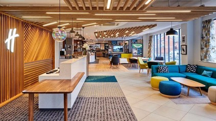 Lobby des Holiday Inn