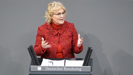 Christine Lambrecht, Bundesministerin der Justiz und für Verbraucherschutz, im Bundestag