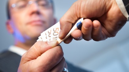 Die Falkensteiner Hotelgruppe startet ein Pilotprojekt, um Angestellten mehr Trinkgeld zukommen zu lassen.