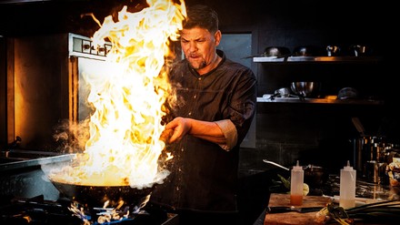 Tim Mälzer in Action.