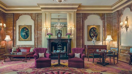 Lobby-Lounge im Hotel Regent Berlin