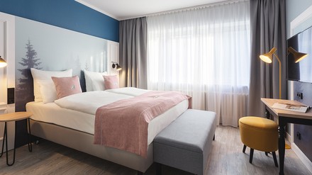 Nordischer Stil kombiniert mit extremer Gemütlichkeit. (Foto: © NOVUM Hospitality)