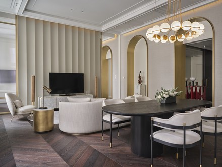 Wohnzimmer der Symphony Suite im The Ritz-Carlton Vienna