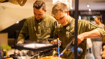 Die Mahavi Goup expandiert.