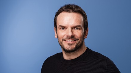 Steffen Henssler hat das „Henssler&Henssler“ 2001 zusammen mit seinem Vater eröffnet.