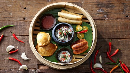 Viele kleine Vorspeisen können probiert und miteinander geteilt werden.