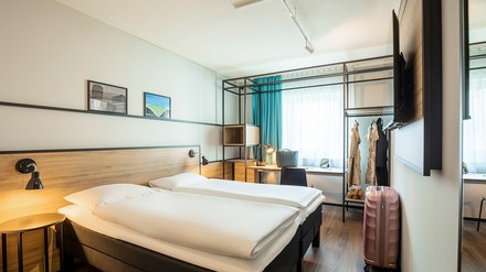 Im ibis Dortmund City wurde erstmals in Deutschland das neue ibis Designkonzept „Plaza" umgesetzt.