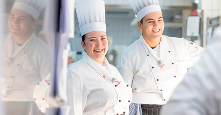Bei der BASF Gastronomie steht Teamarbeit, Respekt und gegenseitige Unterstützung an erster Stelle. (Foto: © BASF Gastronomie)