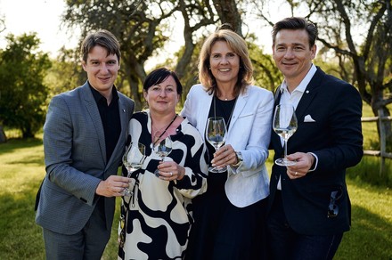 V. l. n. r.: Der Beirat – Marc Almert, Theresa Stenzel, Niki Restel und Thomas Sommer (Foto: © Jacobi Fotografie)