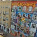 Bunte Fassade am Berliner Happy Go Lucky Hotel & Hostel