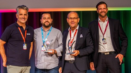 V. l. n. r.: Otto Lindner (IHA-Vorsitzender), Christian Graf von Kanitz-Kopsch (Co-Founder und Product Manager HIVR.AI), Roger Miksch (Business Development Manager GF Piping Systems) und Thorsten Peinelt (Business Development Manager GF Piping Systems) (Foto: © seehundmedia)