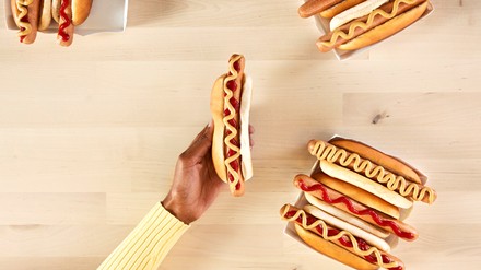 IKEA luncht den Plant Hotdog. Deutschland ist eines der ersten Länder, in denen die vegane Alternative serviert wird.