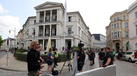 Außenaufnahmen für die zweite Staffel der ZDF-Vorabendserie „Hotel Mondial“