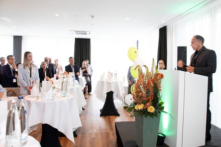 Verschiedene Redner kamen bei der Eröffnungsfeier zu Wort. (Foto: © Stefan Streit für H-Hotels.com)