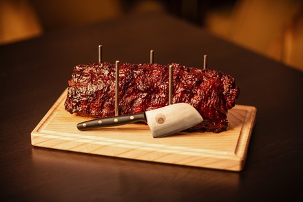Das Fleisch für die Spareribs im St.Ribs-Restaurant kommt von ausgesuchten Partnern in verschiedenen Zubereitungen. (Foto: © Derek Henthorn Photography)