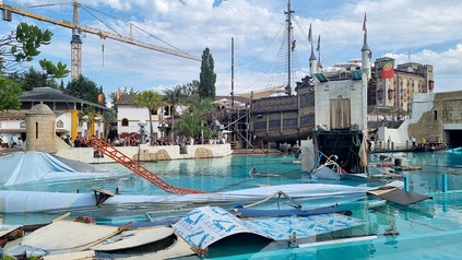 Ein Blick auf das Areal der High-Diving-Show „Retorno dos Piratas“ und das Becken der Attraktion „Atlantica SuperSplash“ nach dem Unfall am Montag.