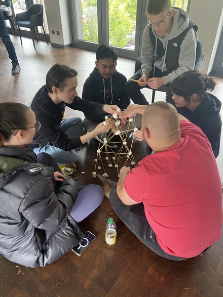 Teamspiele beim Onboarding (Foto: © Elisabeth Zimmermann/Traube Tonbach)
