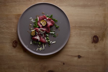 In der "Klosterküche" trifft Einfachheit auf Raffinesse. (Foto: © Konstantin Volkmar/fink Restaurants&Suites)