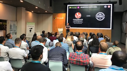 Insgesamt 24 Start-ups pitchen bei der Foodnight. (Foto: © Crowdfoods)