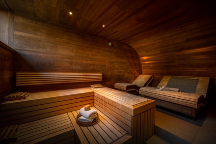 Zum Schwitzen gehts in die Sauna! (Foto: © Romantik Hotels)