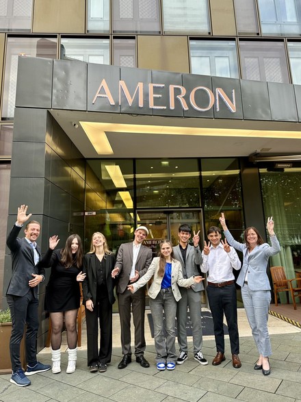 Auch im Ameron Köln starteten viele neue Auszubildende.