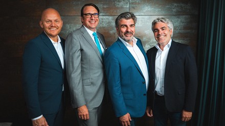 V. l. n. r.: Alex Obertop, Alexander Aisenbrey, Oliver Mathée und Marcus Fränkle gründen gemeinsam das Beratungsunternehmen Vorreiter AG. (Foto: © Patrick vom Berg)