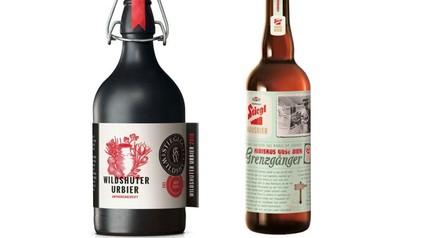 Eine Flasche Wildsauter Urbier und eine Flasche Grenzgänger, beide von Stiegl