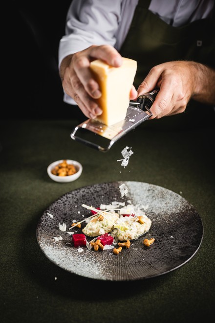 Ahrntaler „Kas“-Nocken | Pfifferlinge | Nussbutter (Foto: © Hannes Niederkofler)