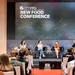 Jessie van Hattum von der Green Protein Alliance, Deniz Ficicioglu von Bettafish, Verena Wiederkehr von Billa und Victoria Reinsch von Formo teilen auf der New Food Conference Best Practices des Einzelhandels mit dem Publikum.