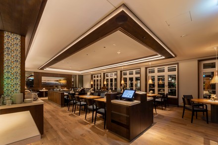 Das À-la-carte-Restaurant "Pauls Hofküche" verfügt über 60 Sitzplätze. (Foto: © HENRIK RATH)