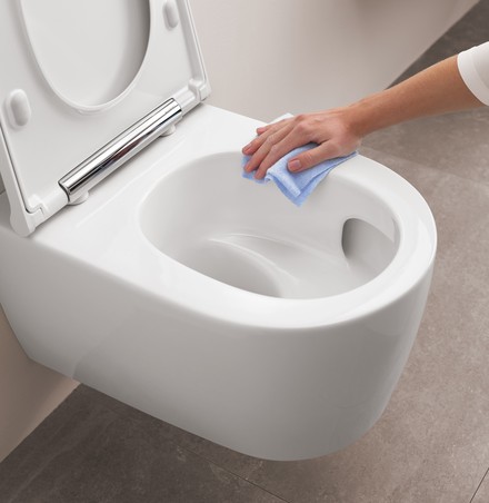 Spülrandlose WCs bieten keine versteckten Bereiche für Verschmutzungen und sind wesentlich leichter zu reinigen. (Foto: © Geberit)