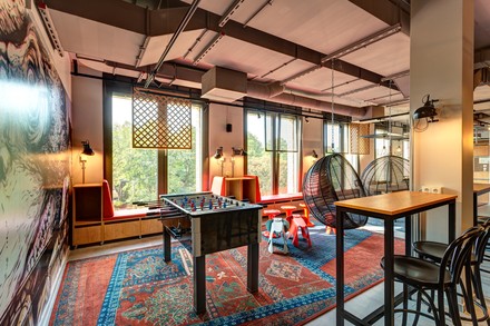 Lobby im Meininger Hotel Berlin Tiergarten