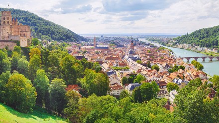 Heidelberg ist ein beliebter deutscher Ort für Touristen.