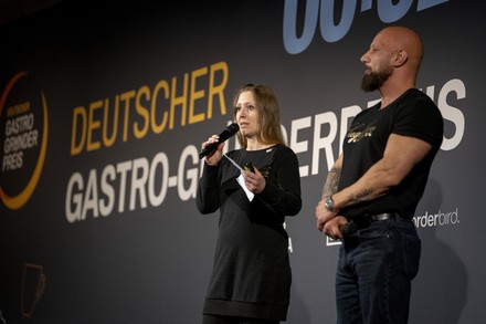 Sarah und Tako Paksoy