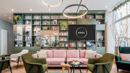 Die neue Lobby des Koos Hotels in München (Foto: © Koos Hotel&Apartments)