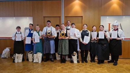 Gewinner des diesjährigen Wettbewerbs für Koch- und Servicetalente der Ringhotels Schmiede