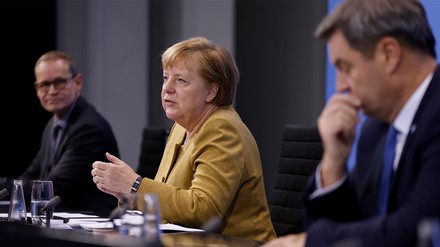 Bundeskanzlerin Angela Markel, Bayerns Ministerpräsident Markus Söder und Berlins Bürgermeister Michael Müller