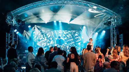 Auftritt beim Grand Opening des Nouri Hotels