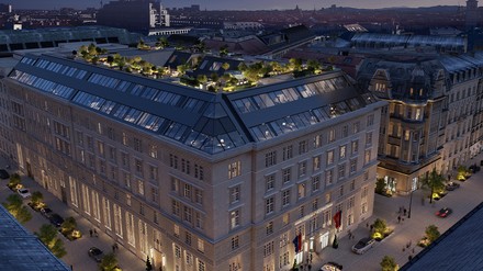 Blick auf das Dach des Mandarin Oriental in Wien mit seinen zukünftigen Residenzen am Abend