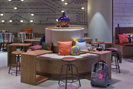 Ein klassisches Moxy Design für eine Lobby