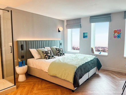 Beispielhaftes Doppelzimmer im H4 Hotel Wyndham Paris Pleyel Resort