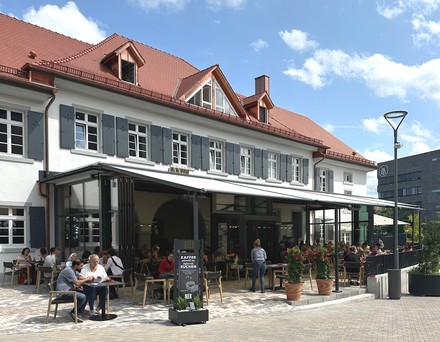 Alex Weil am Rhein - Außenterrasse