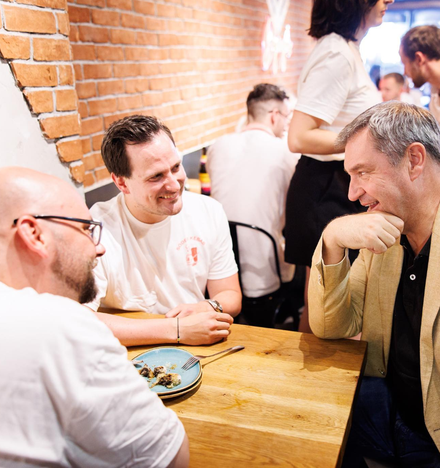 Markus Söder mit ein paar seiner Followern